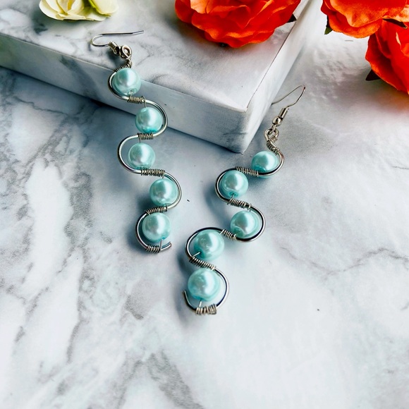 Jewelry - Handmade statement earrings💙